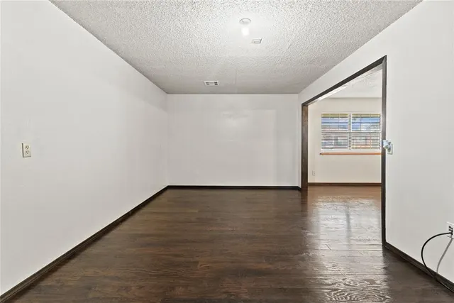 Photo 6 — 133 Stewart Avenue, Weatherford, OK 73096