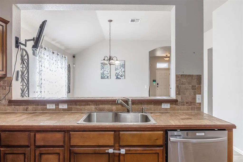 Photo 16 — 9408 Pear Street, Oklahoma City, OK 73130