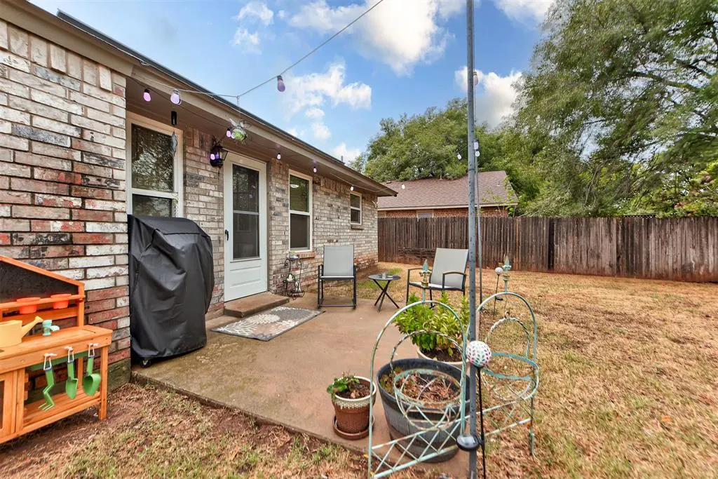 Photo 37 — 1665 NE 6th Street, Oklahoma City, OK 73160