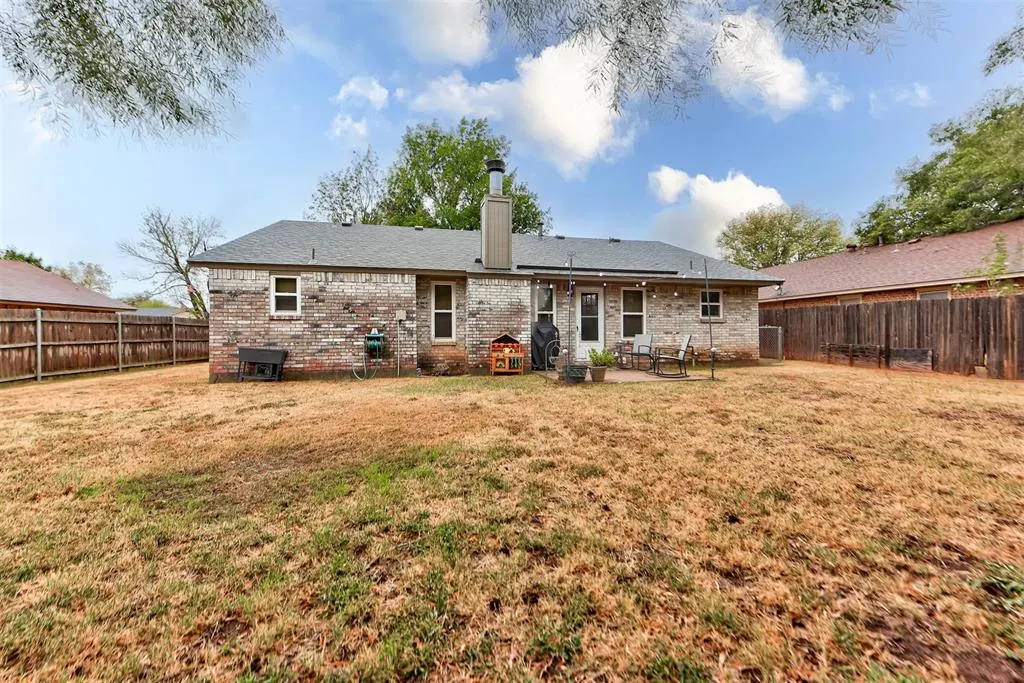 Photo 39 — 1665 NE 6th Street, Oklahoma City, OK 73160