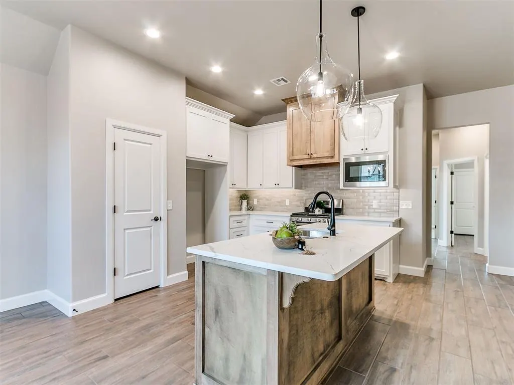 Photo 18 — 1914 Oakville Court, Norman, OK 73071