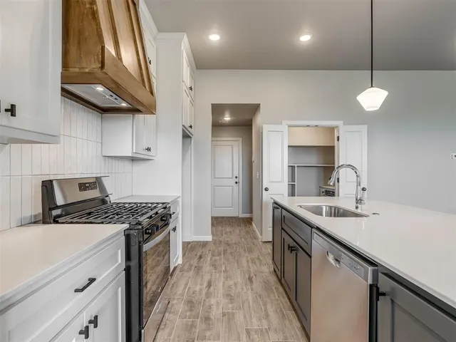 Photo 7 — 11908 NW 118th Street, Yukon, OK 73099