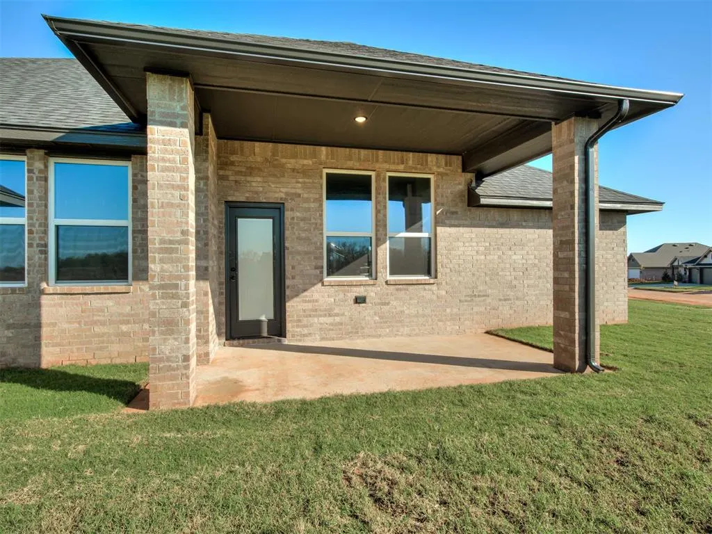 Photo 33 — 11908 NW 118th Street, Yukon, OK 73099