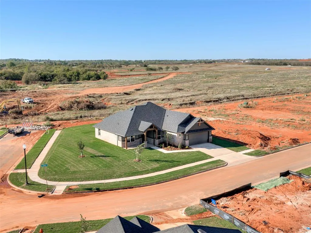 Photo 37 — 11908 NW 118th Street, Yukon, OK 73099