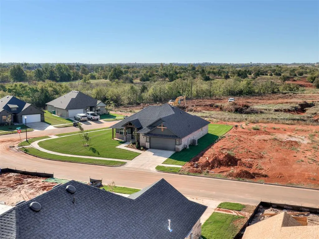 Photo 38 — 11908 NW 118th Street, Yukon, OK 73099