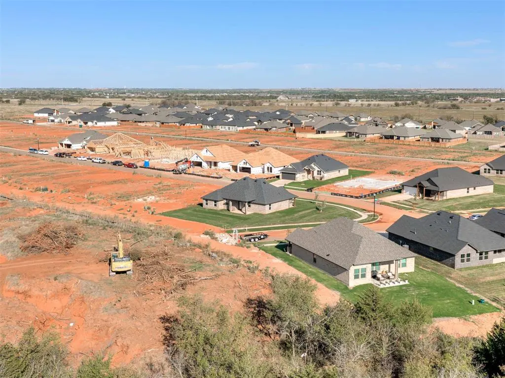 Photo 43 — 11908 NW 118th Street, Yukon, OK 73099