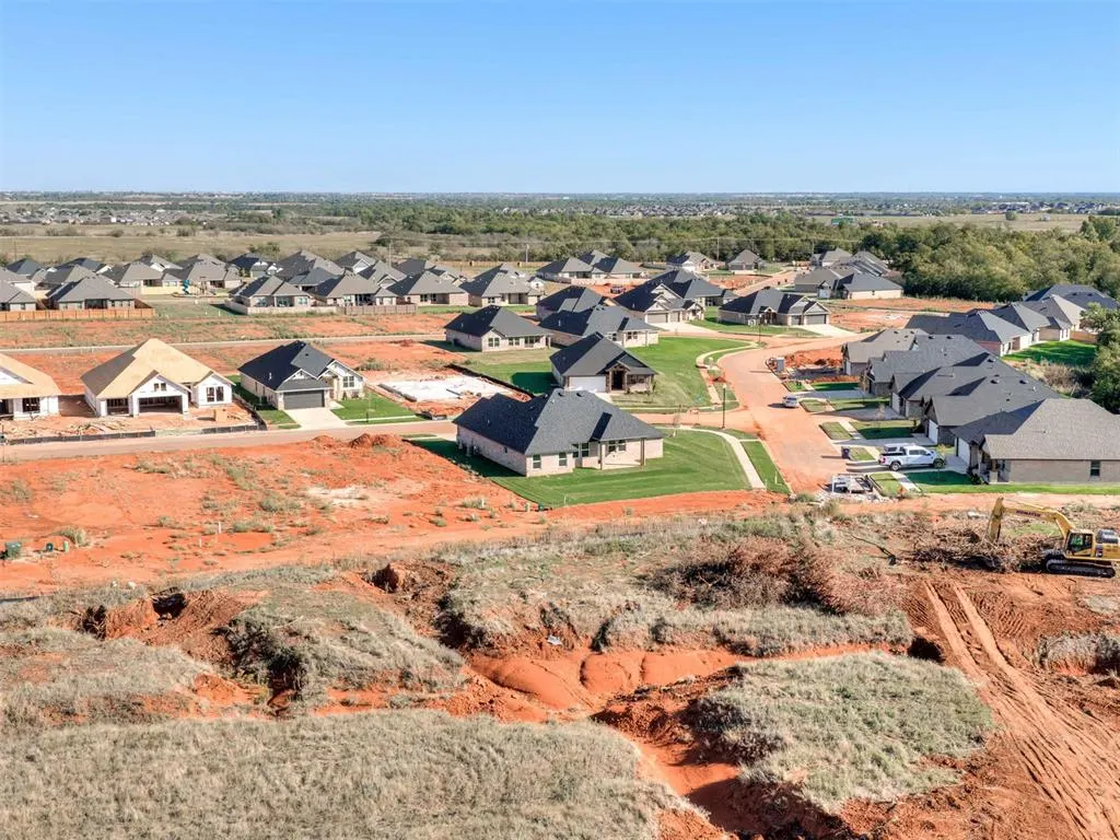 Photo 44 — 11908 NW 118th Street, Yukon, OK 73099