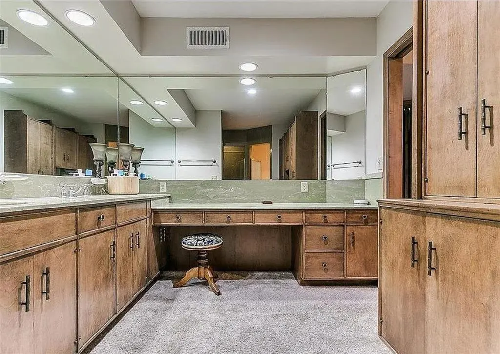 Photo 7 — 2961 Twin Acres Drive, Norman, OK 73071