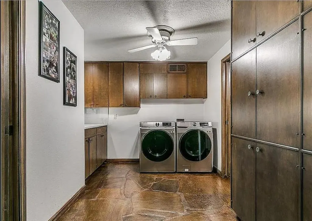 Photo 12 — 2961 Twin Acres Drive, Norman, OK 73071