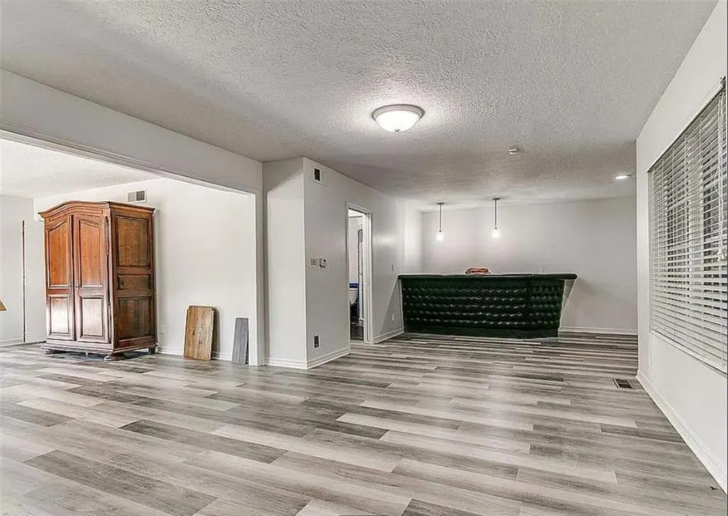Photo 10 — 2961 Twin Acres Drive, Norman, OK 73071