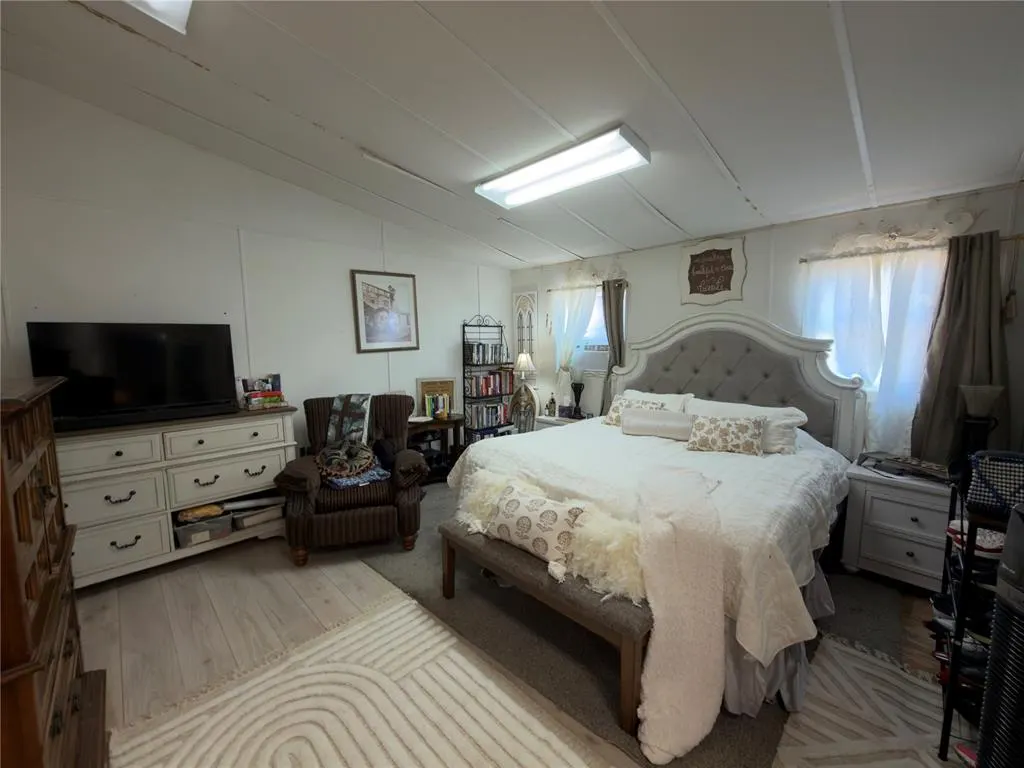 Photo 11 — 100 parkview Court, McLoud, OK 74851