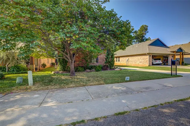 Photo 3 — 2116 Turtle Creek Drive, Norman, OK 73071