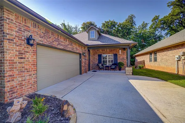 Photo 4 — 2116 Turtle Creek Drive, Norman, OK 73071