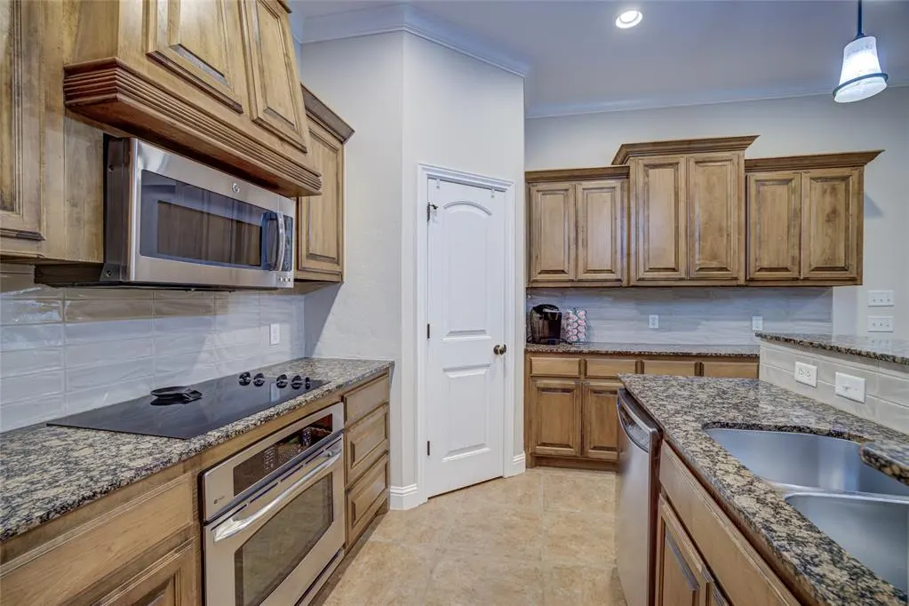 Photo 16 — 2116 Turtle Creek Drive, Norman, OK 73071