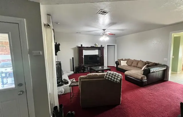 Photo 5 — 11055 N Lily Lane, Edmond, OK 73025