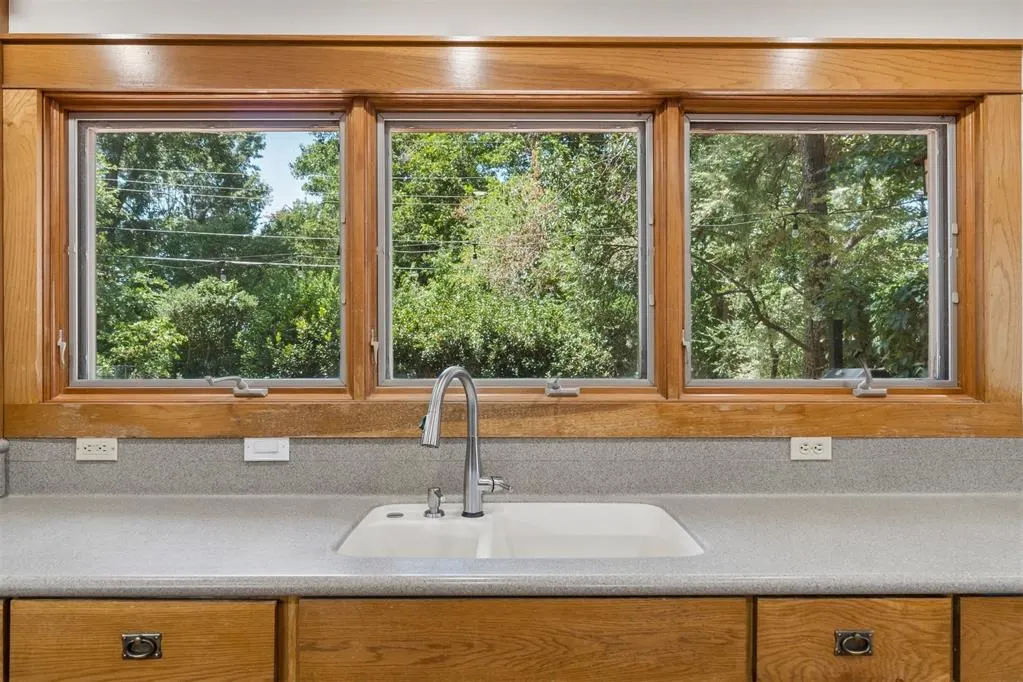 Photo 15 — 106 S Sherry Avenue, Norman, OK 73069