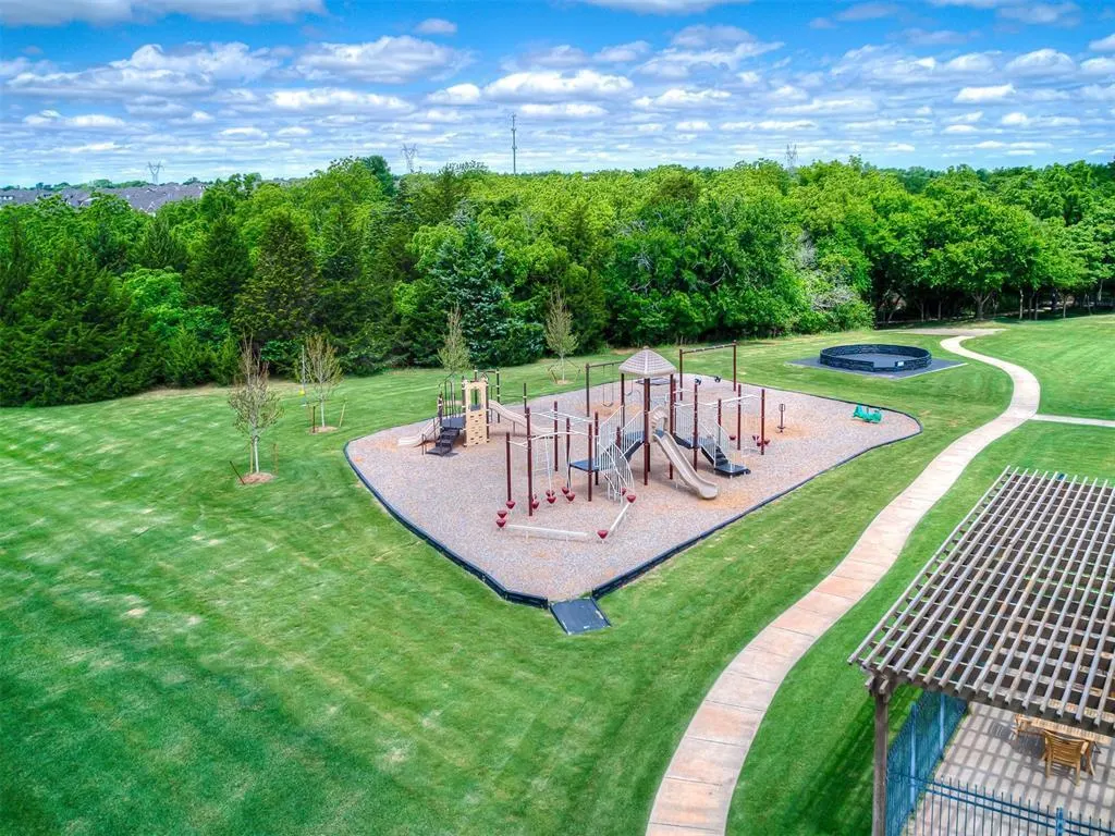 Photo 16 — 3009 Wood Thrush Way, Edmond, OK 73012