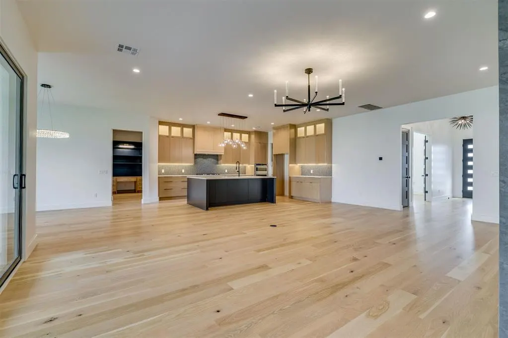 Photo 9 — 3009 Wood Thrush Way, Edmond, OK 73012