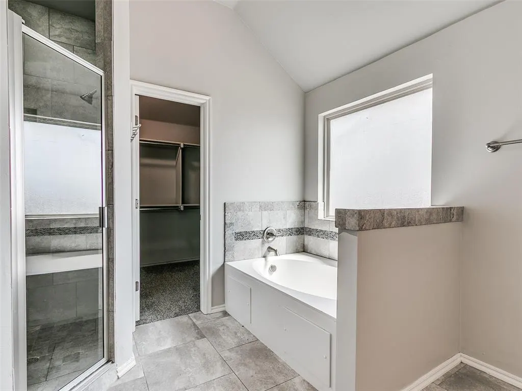 Photo 15 — 708 Redvine Road, Yukon, OK 73099