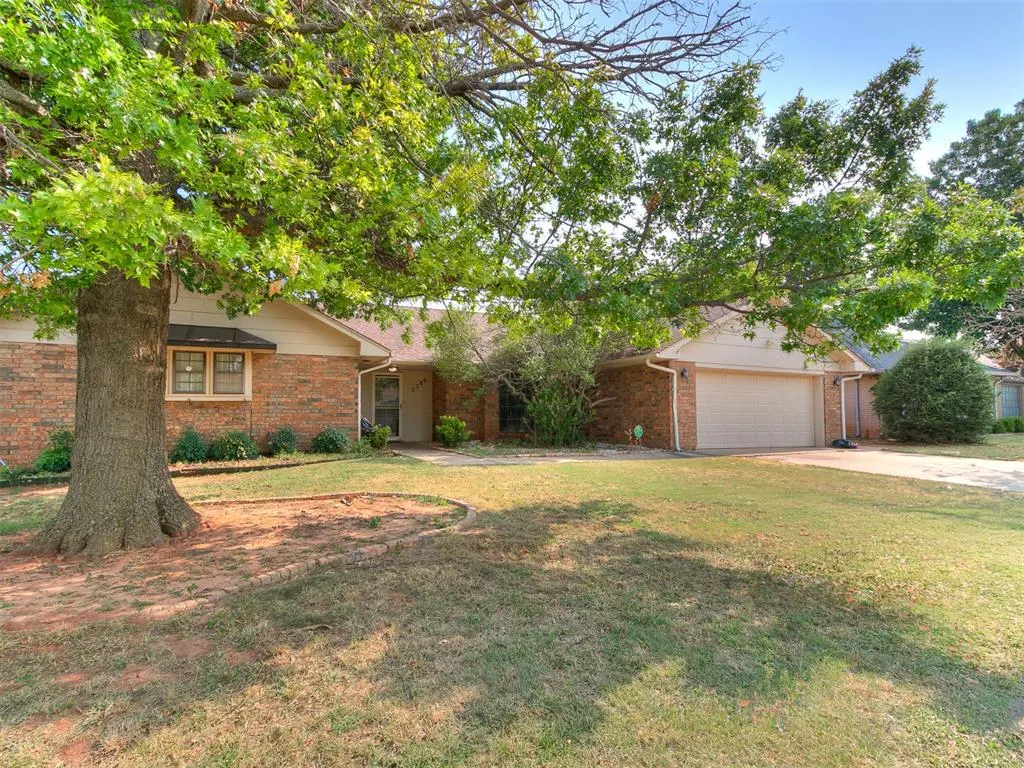 Photo 2 — 2200 NW 118th Street, Oklahoma City, OK 73120