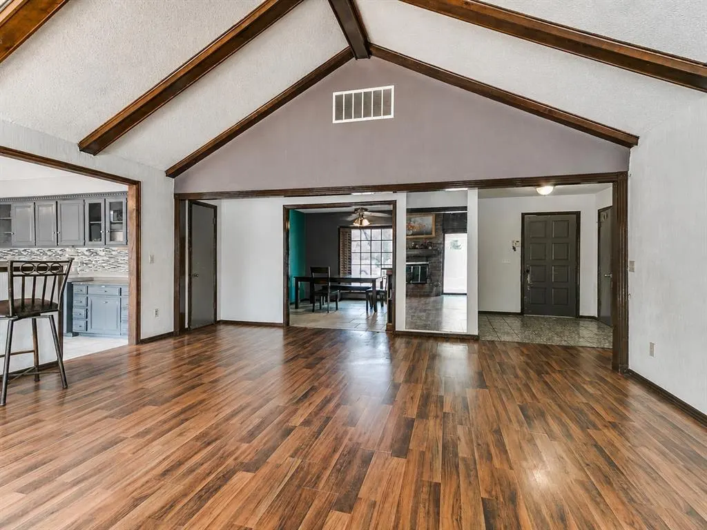 Photo 9 — 2200 NW 118th Street, Oklahoma City, OK 73120