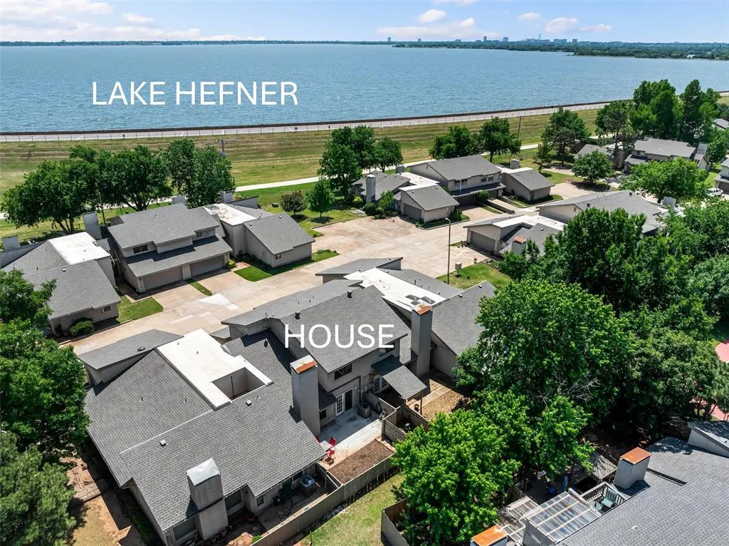 Photo 2 — 10033 Hefner Village Terrace, Oklahoma City, OK 73162