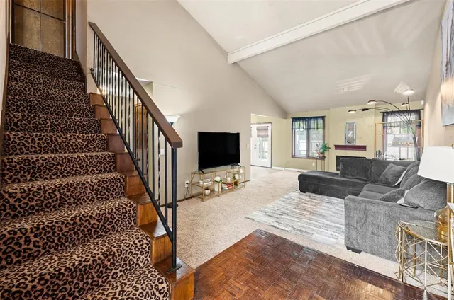 Photo 3 — 10033 Hefner Village Terrace, Oklahoma City, OK 73162