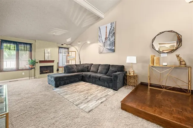Photo 5 — 10033 Hefner Village Terrace, Oklahoma City, OK 73162