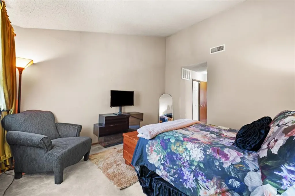 Photo 13 — 10033 Hefner Village Terrace, Oklahoma City, OK 73162