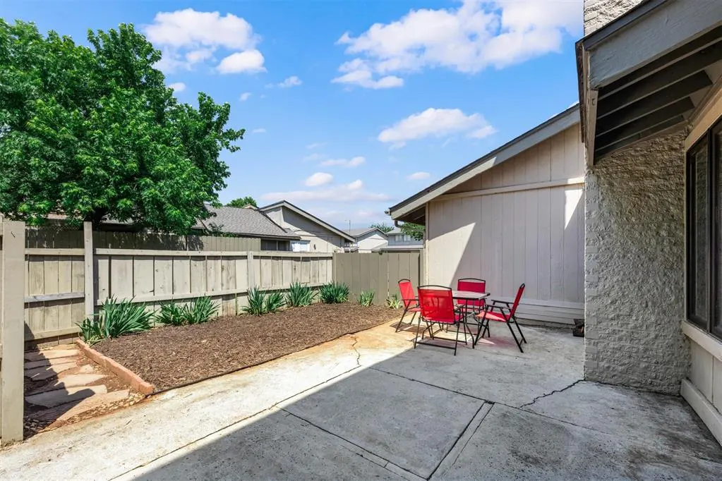 Photo 23 — 10033 Hefner Village Terrace, Oklahoma City, OK 73162