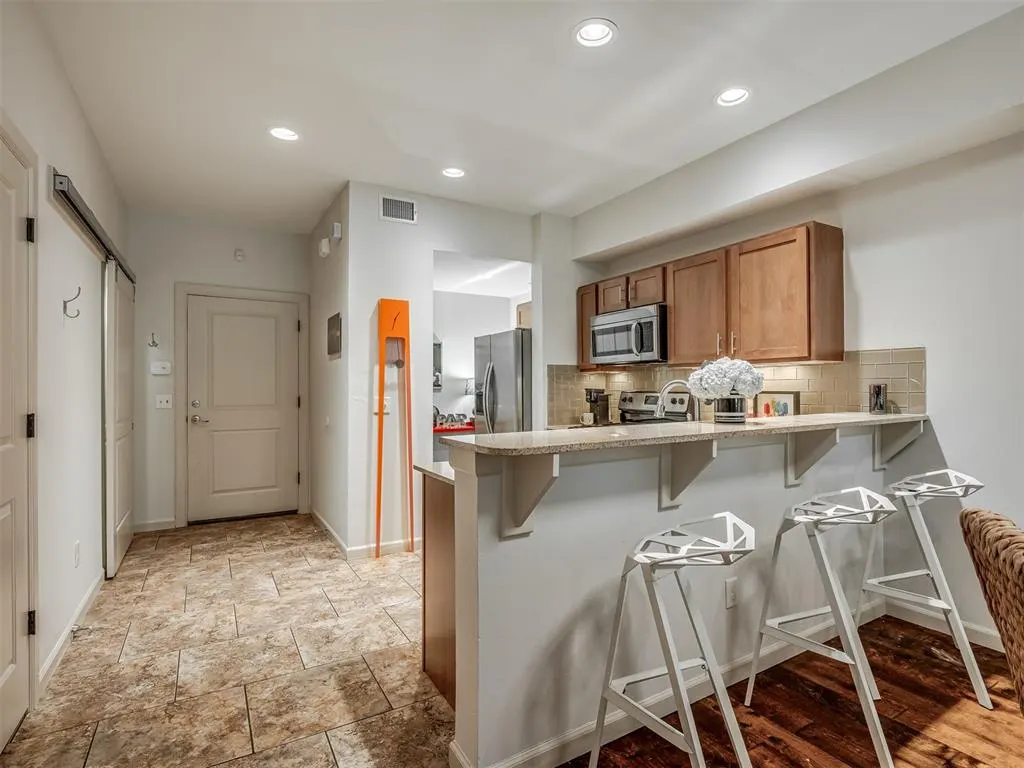 Photo 12 — 2224 Kavanaugh Boulevard, Oklahoma City, OK 73120
