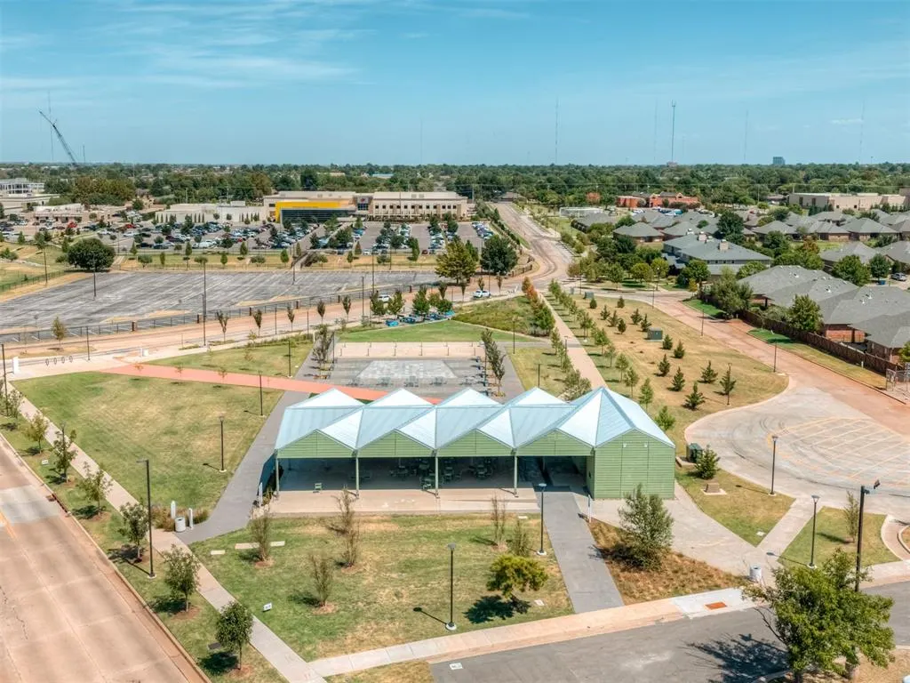 Photo 32 — 2224 Kavanaugh Boulevard, Oklahoma City, OK 73120