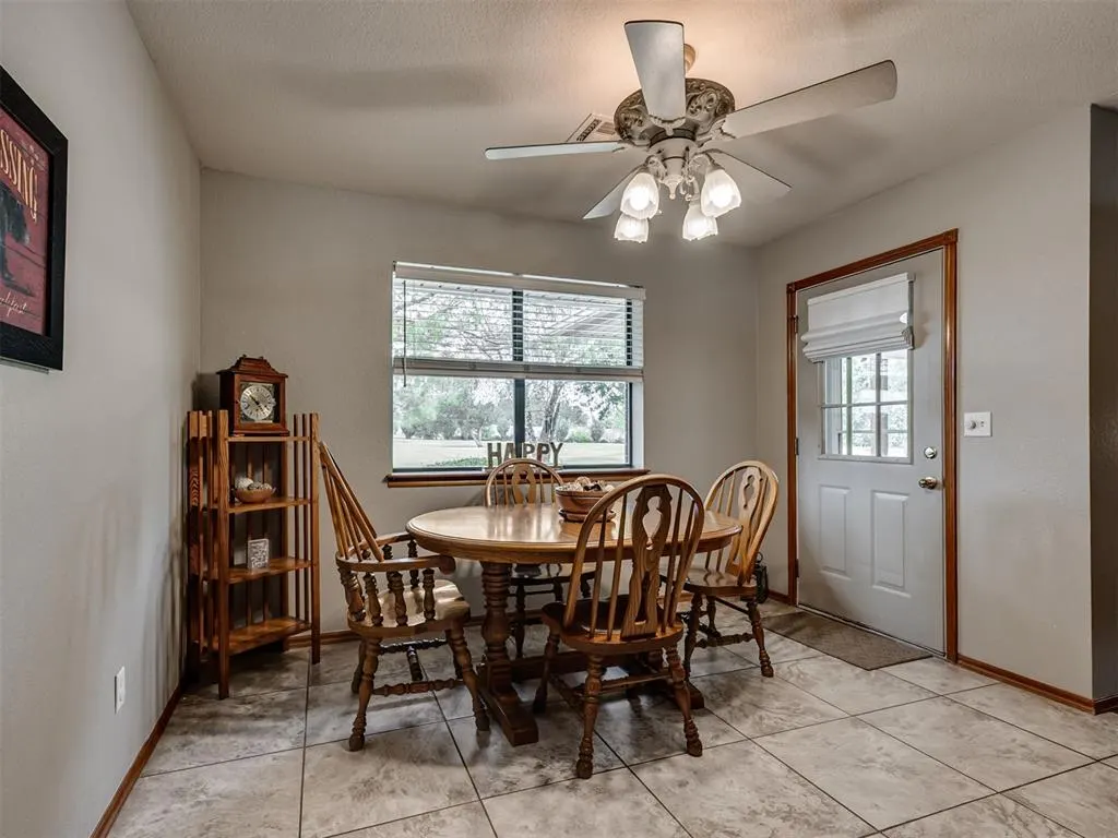 Photo 16 — 413 Summer Oaks Drive, Blanchard, OK 73010