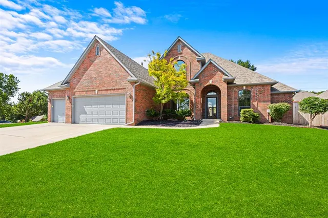 Photo 2 — 3601 Winners Circle, Edmond, OK 73034
