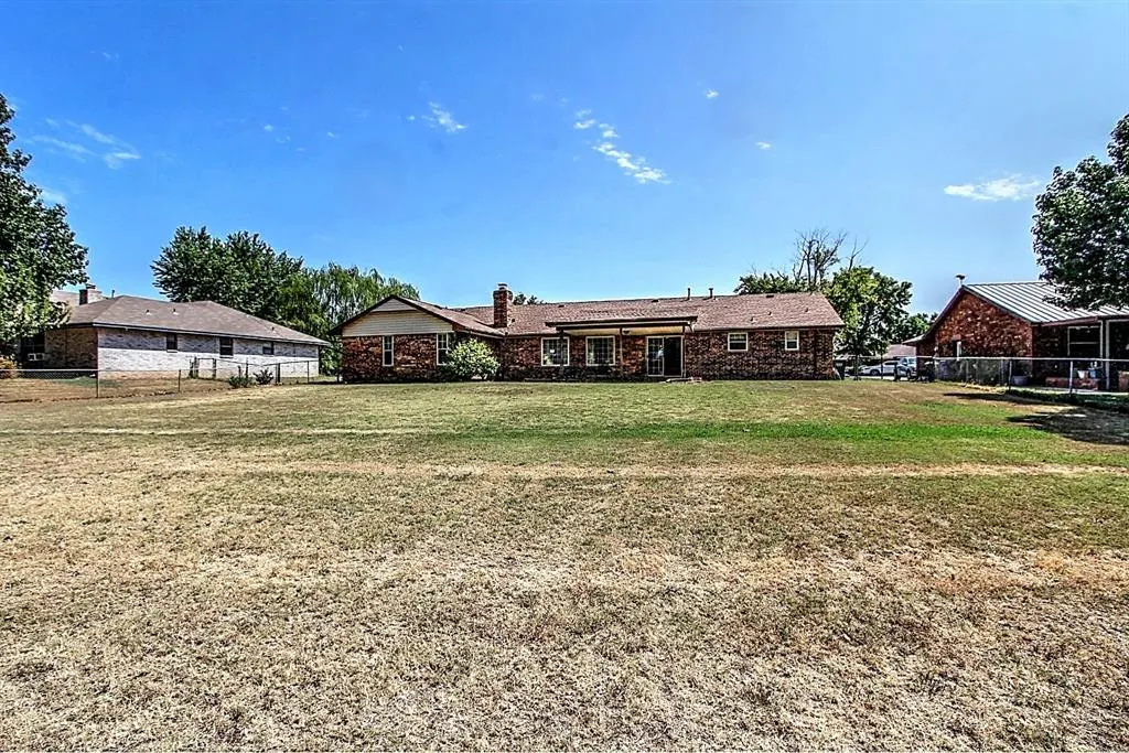 Photo 43 — 1823 W Rose Oak Drive, Mustang, OK 73064