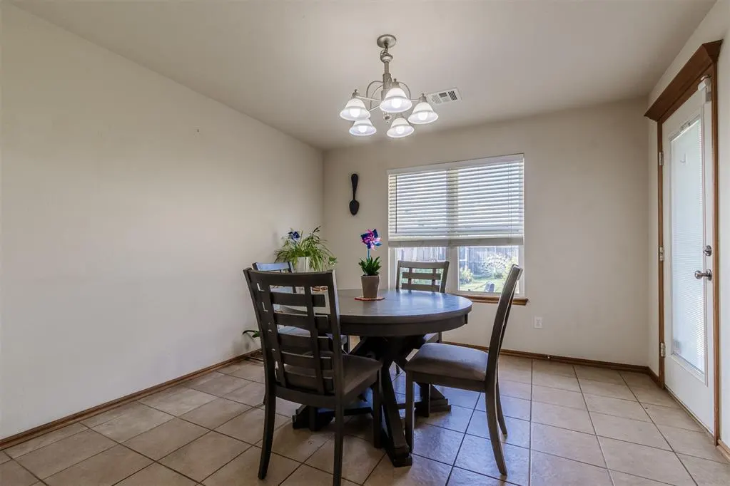 Photo 20 — 813 SW 161st Street, Oklahoma City, OK 73170