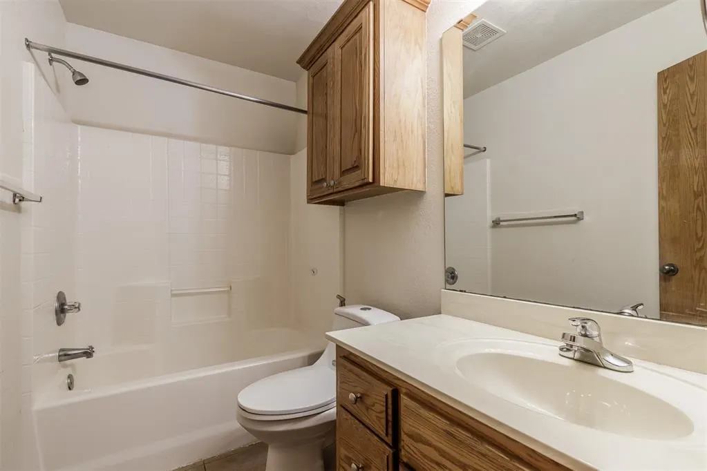Photo 28 — 813 SW 161st Street, Oklahoma City, OK 73170