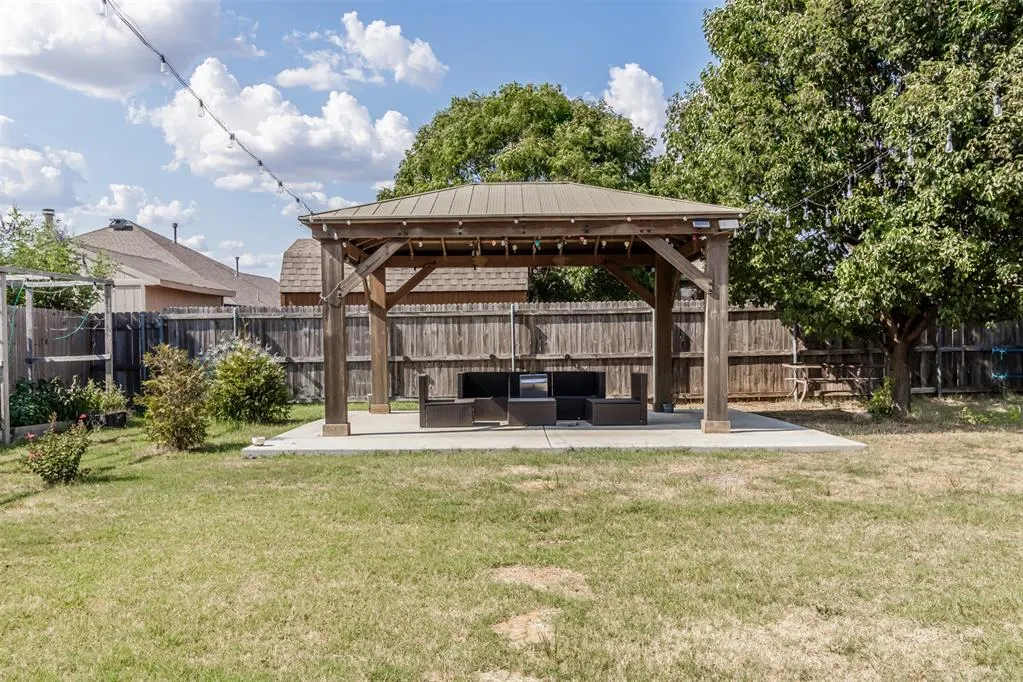 Photo 36 — 813 SW 161st Street, Oklahoma City, OK 73170