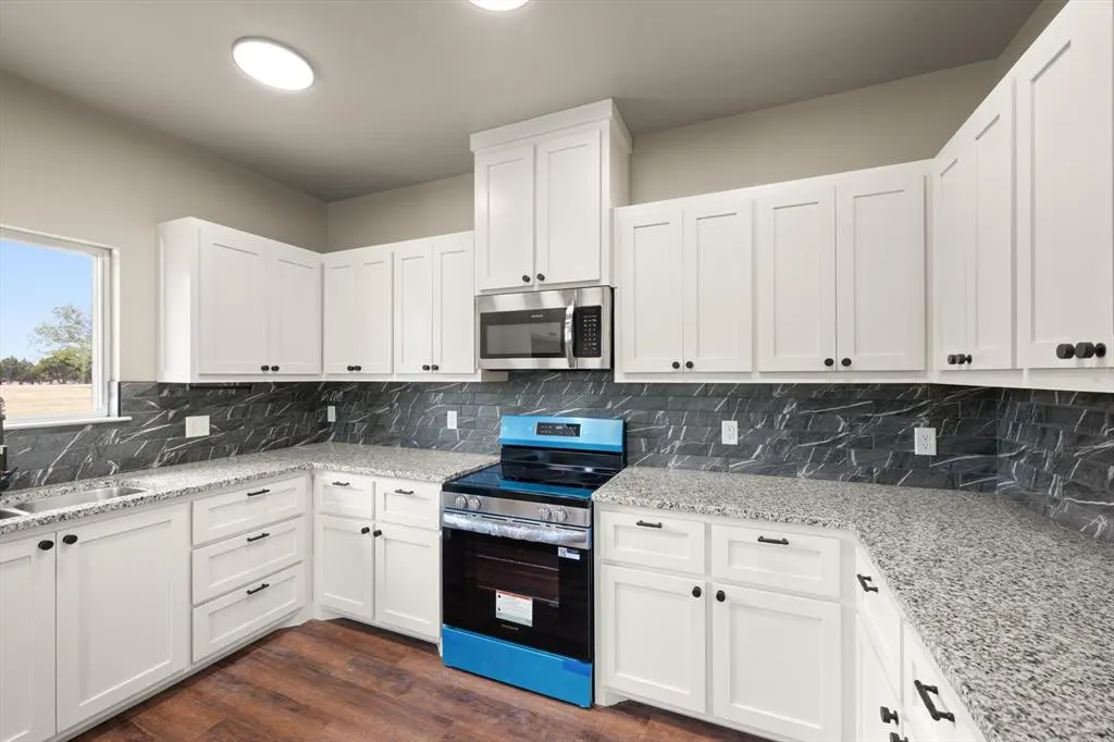 Photo 16 — 1801 Fairway Drive, Guthrie, OK 73044