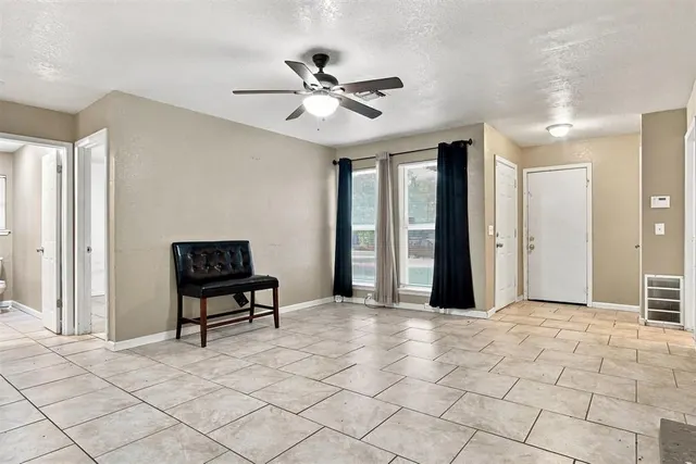 Photo 4 — 840 NW 104th Street, Oklahoma City, OK 73114