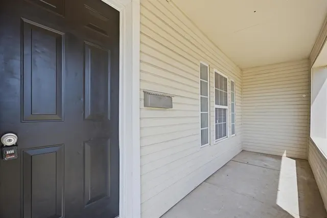 Photo 7 — 214 E Vilas Avenue, Guthrie, OK 73044