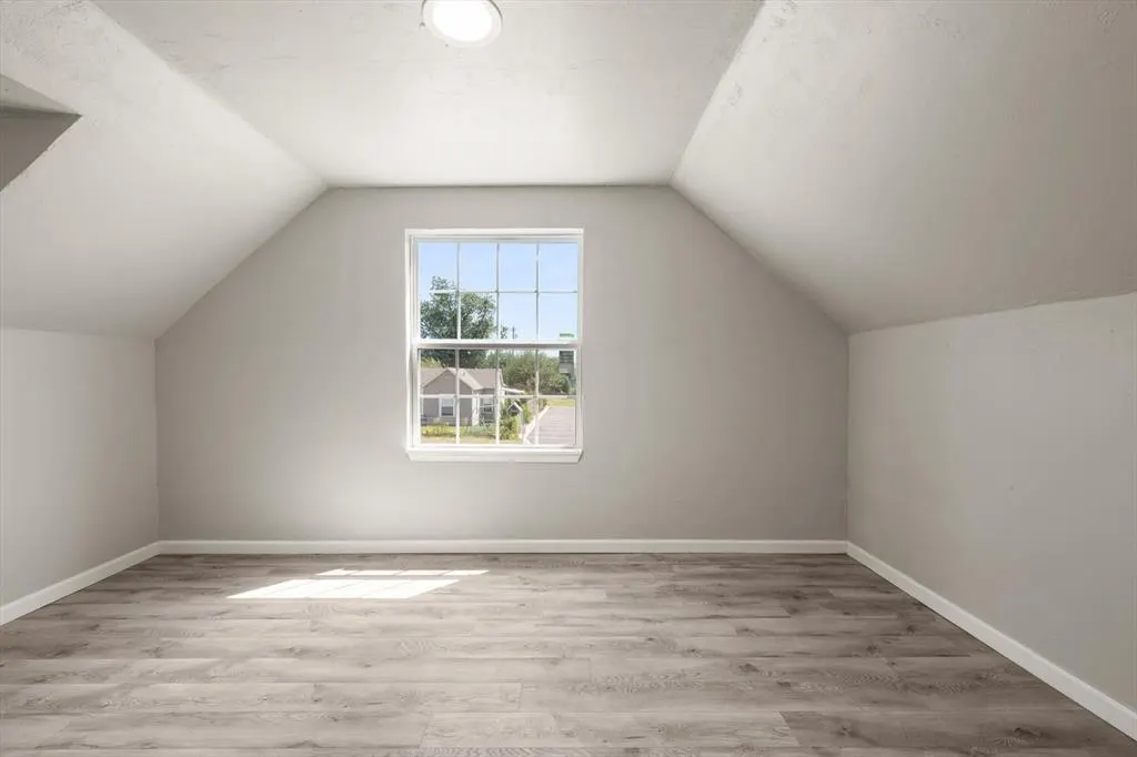 Photo 25 — 214 E Vilas Avenue, Guthrie, OK 73044