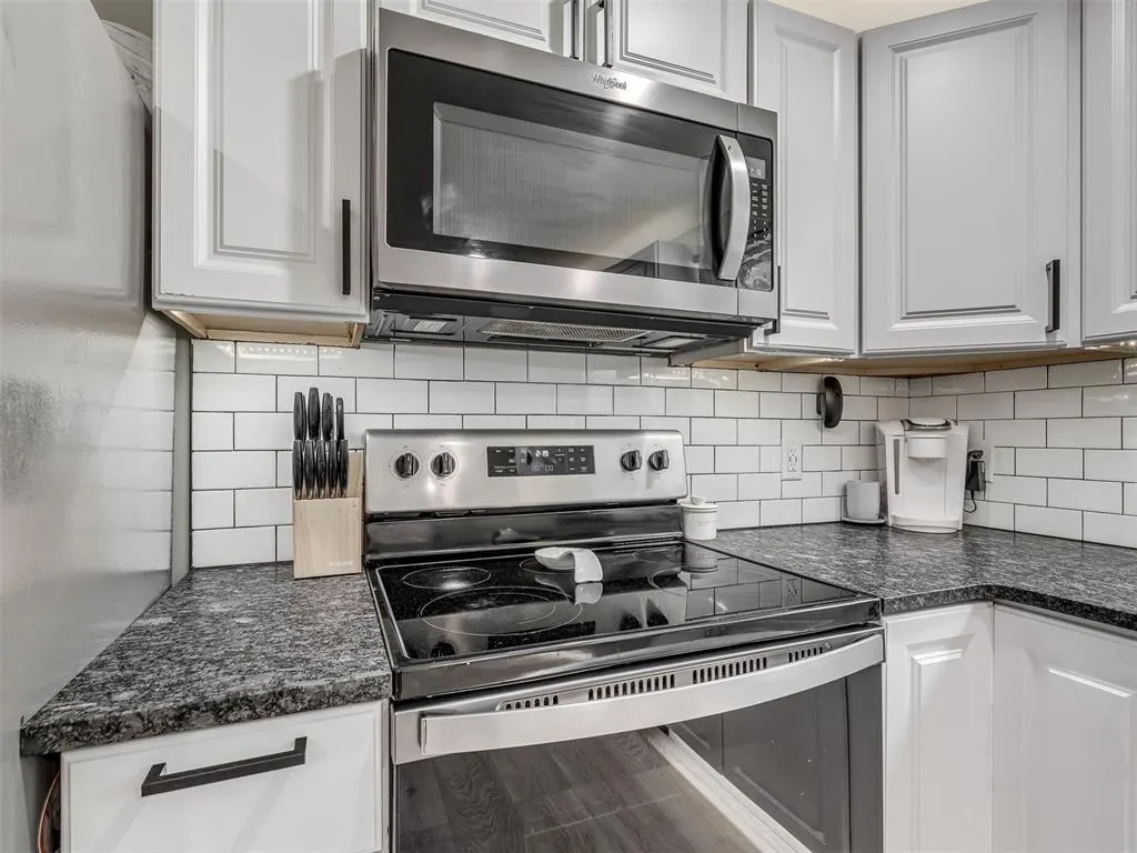 Photo 12 — 404 Elm Avenue, Wellston, OK 74881