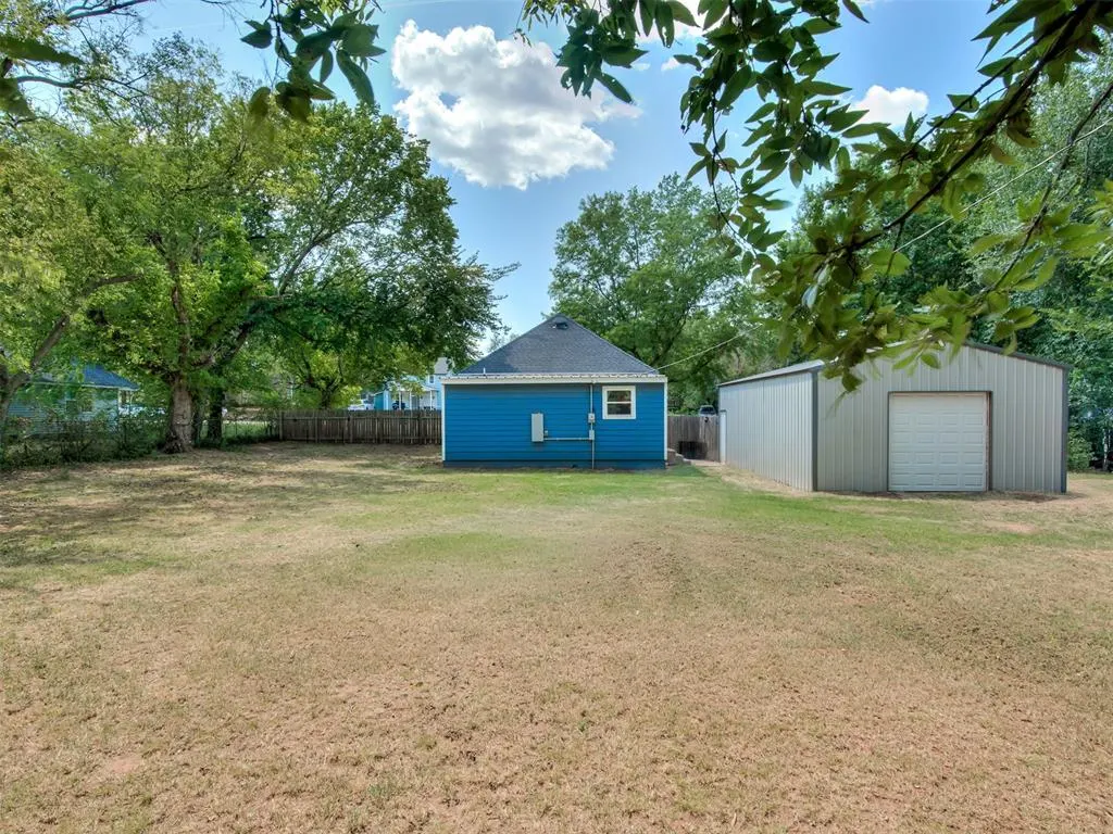 Photo 25 — 404 Elm Avenue, Wellston, OK 74881