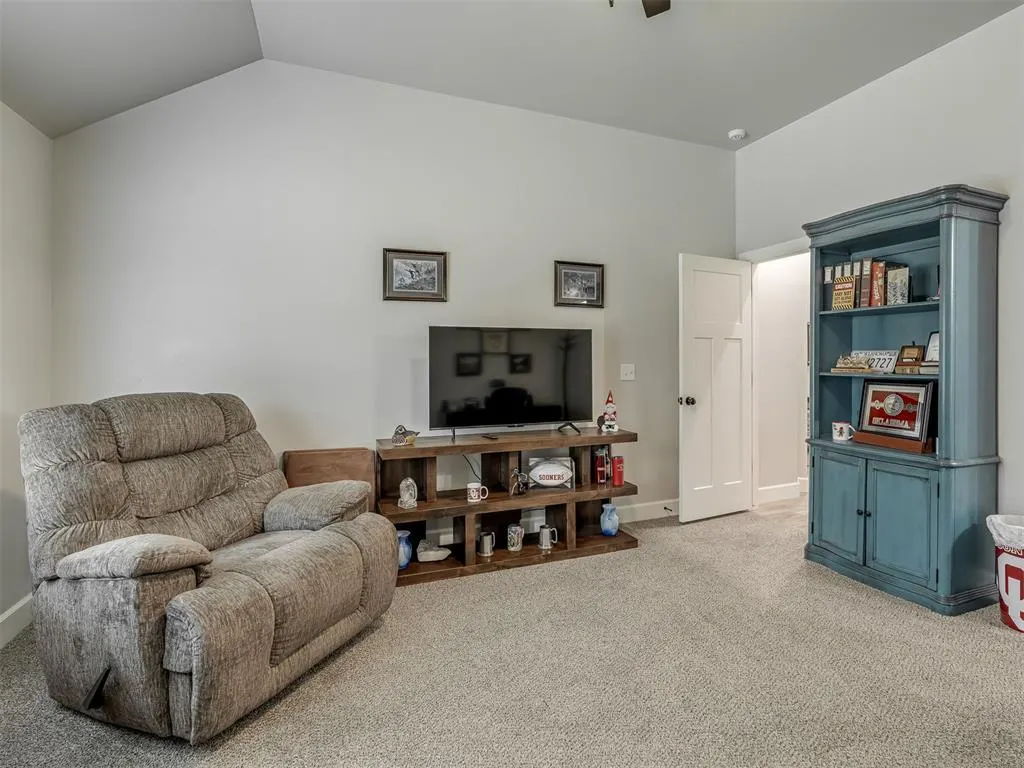 Photo 22 — 2412 Creek Side Circle, Moore, OK 73160