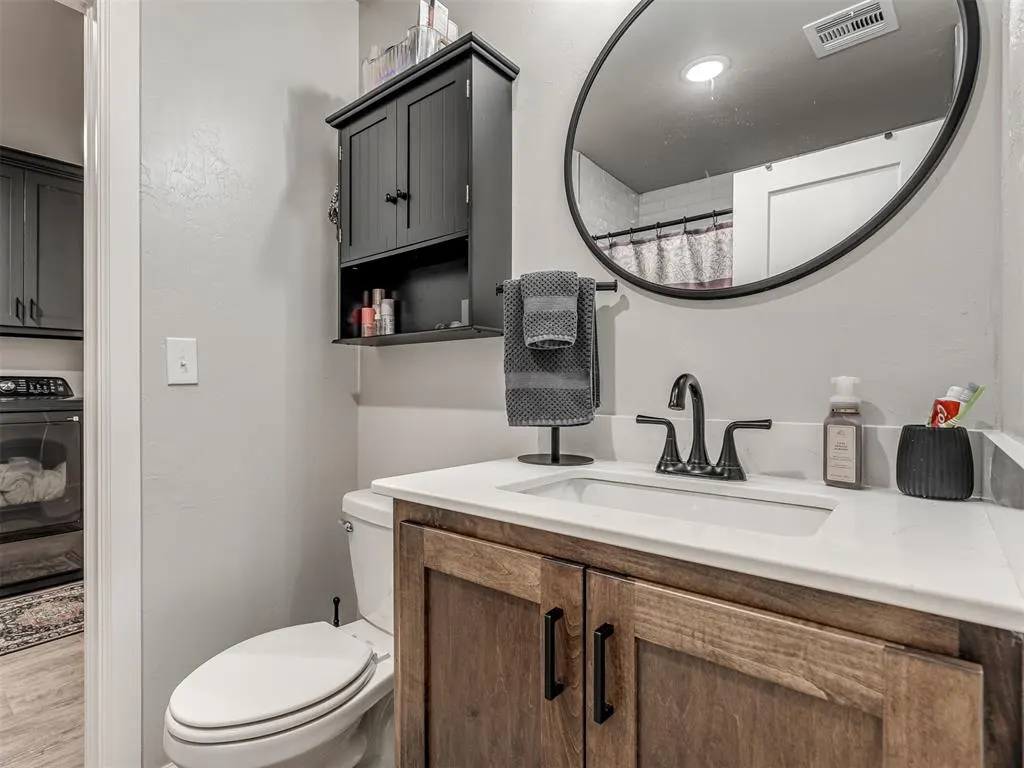 Photo 39 — 2412 Creek Side Circle, Moore, OK 73160