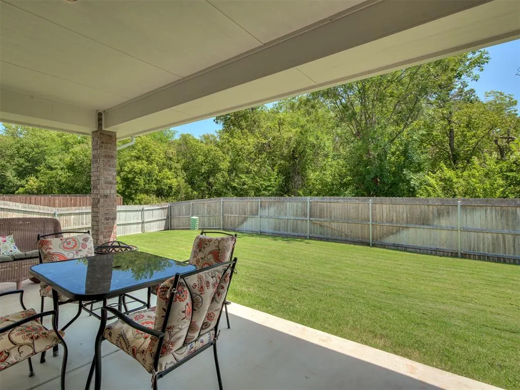 Photo 42 — 2412 Creek Side Circle, Moore, OK 73160