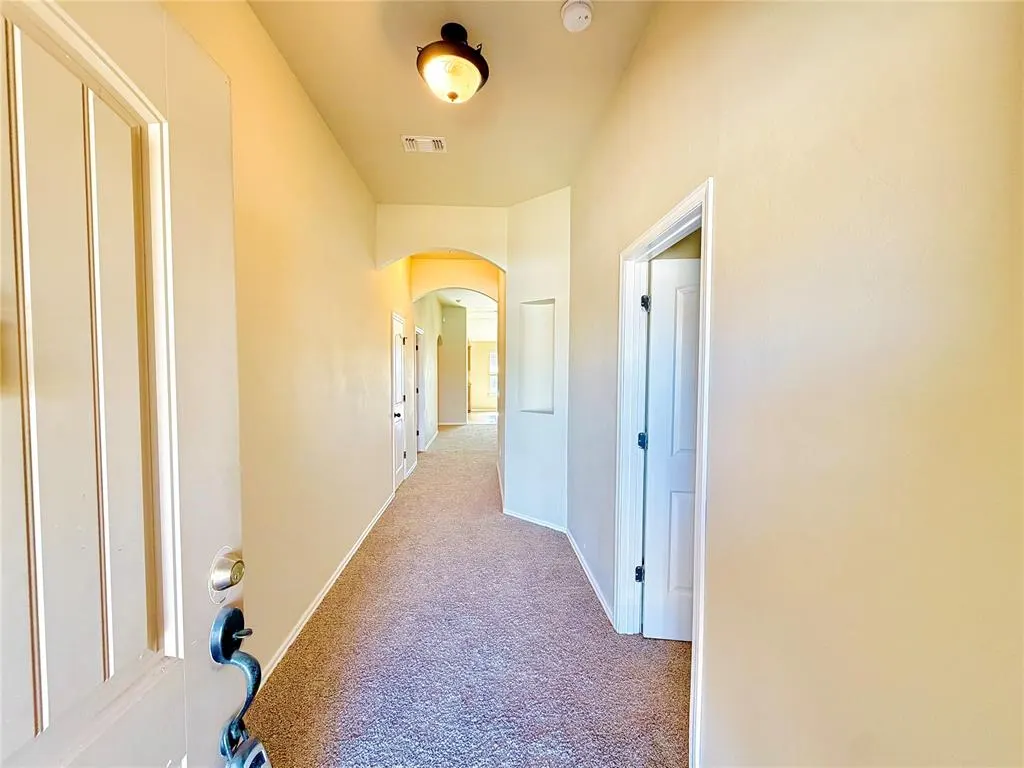 Photo 2 — 11136 NW 6th Terrace, Yukon, OK 73099