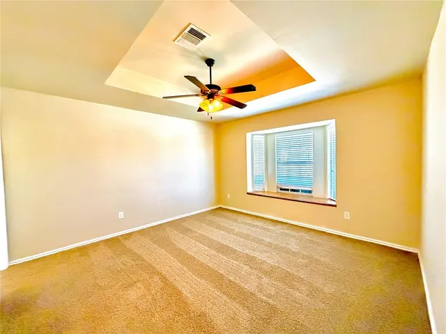 Photo 3 — 11136 NW 6th Terrace, Yukon, OK 73099