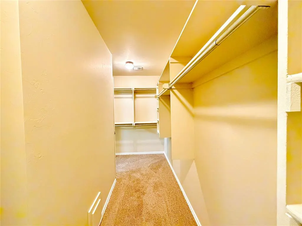 Photo 8 — 11136 NW 6th Terrace, Yukon, OK 73099